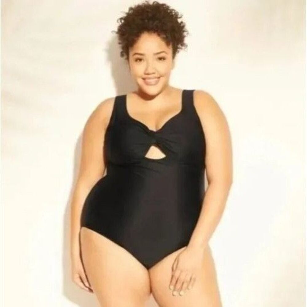 Kona Sol Swimsuit One Piece Twist Front Cut Out Black Women's Size 20W NWT